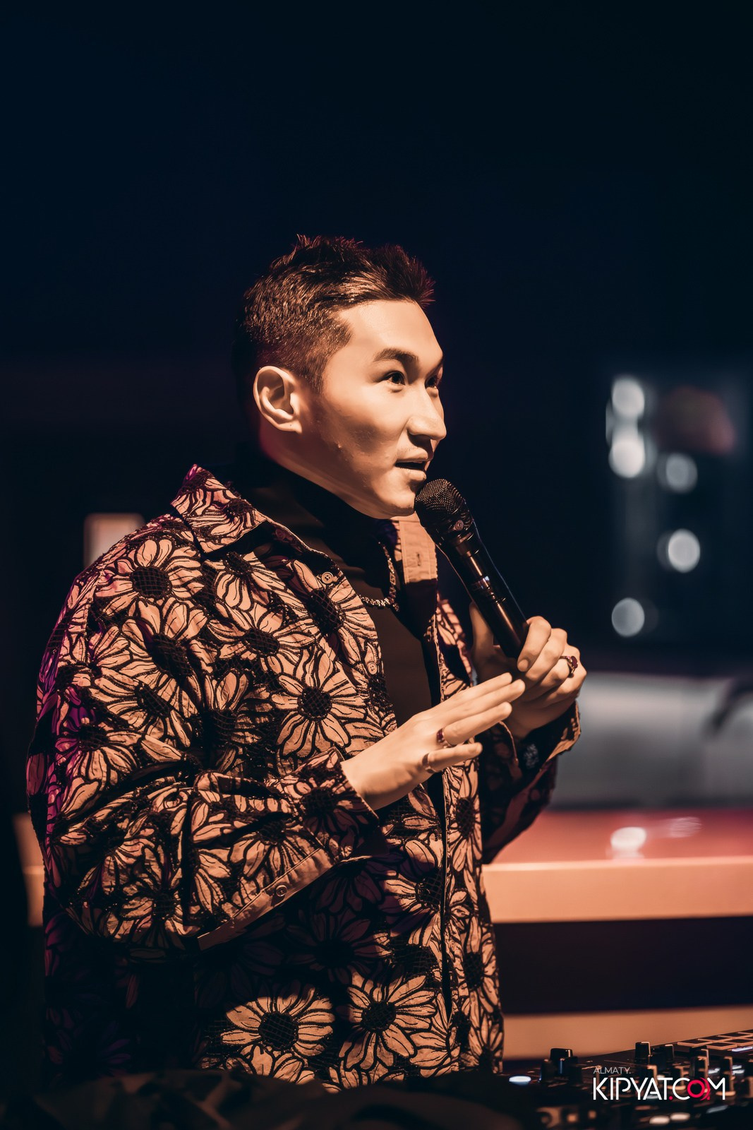 SANTA RAVE В НОЧНОМ КЛУБЕ SANTA BARBARA. КИПЯТКОМ АЛМАТЫ!