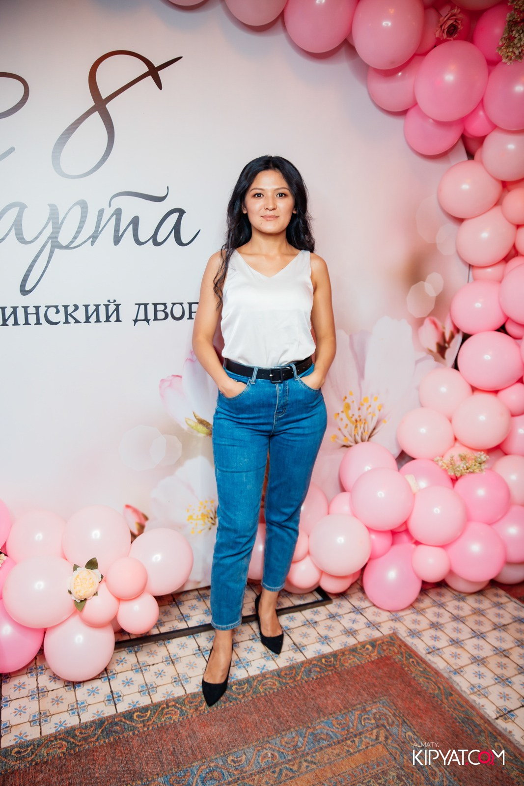 ГРУЗИНСКИЙ ДВОР НА КАБАНБАЙ БАТЫРА. КИПЯТКОМ АЛМАТЫ!