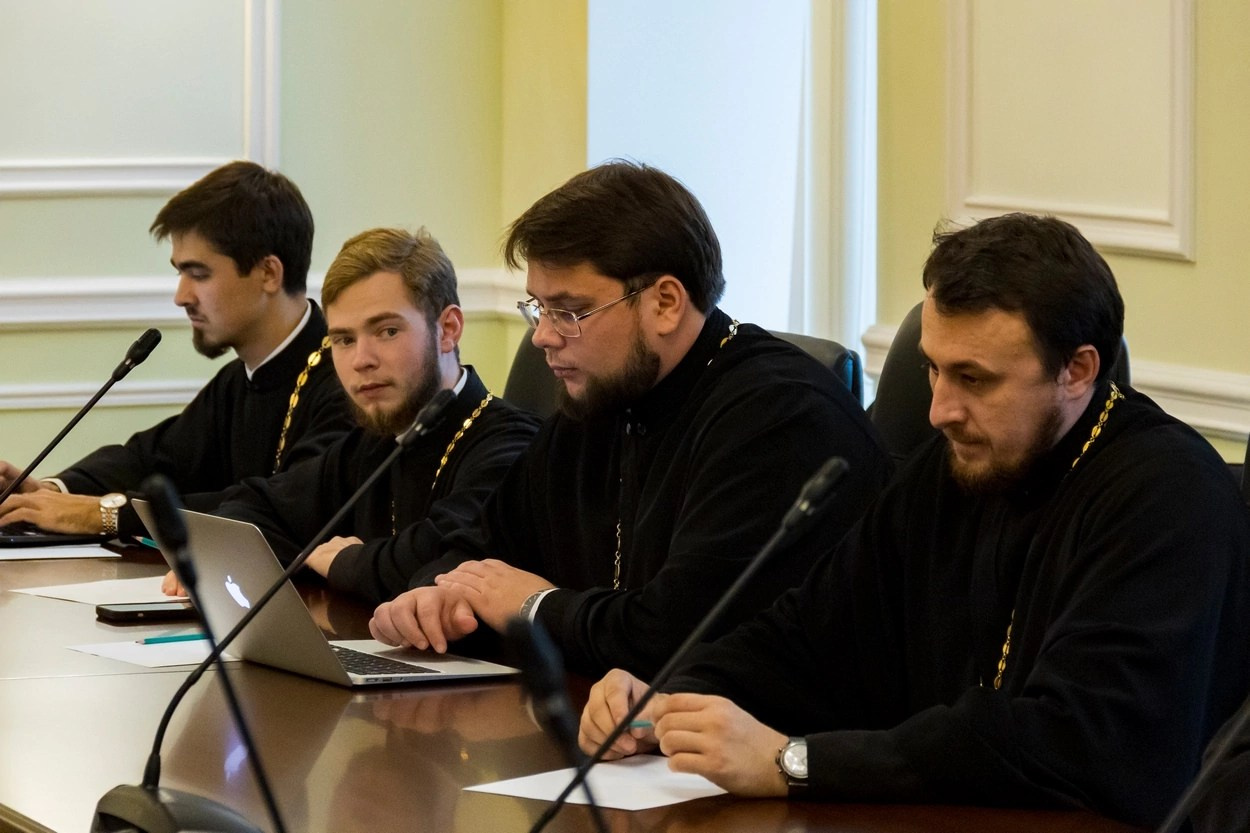 Состоялось рабочее совещание, посвященное проведению ежегодного крестного хода с Казанской иконой Божией Матери. Саратовское Северо-Западное благочиние