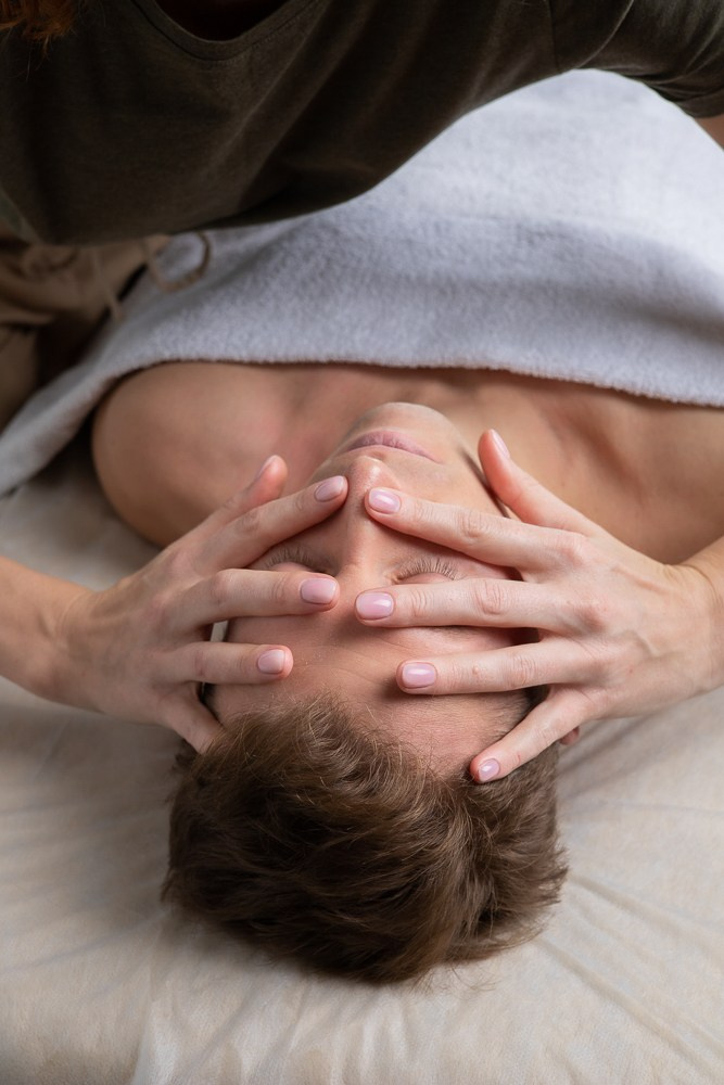 Массаж. Семейный и Свадебный фотограф в Сочи