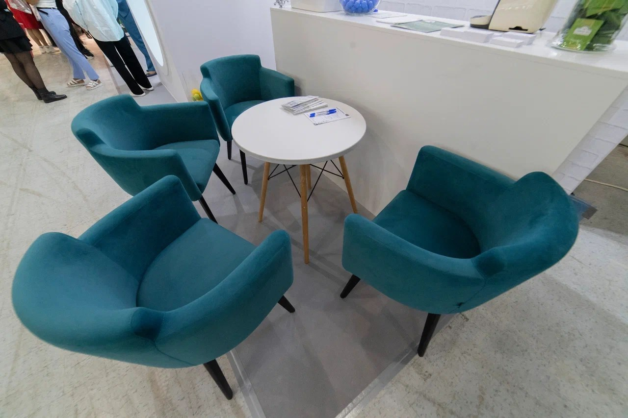 Выставочные стенды. Профессиональный портретный фотограф в Москве Владимир Глаголев