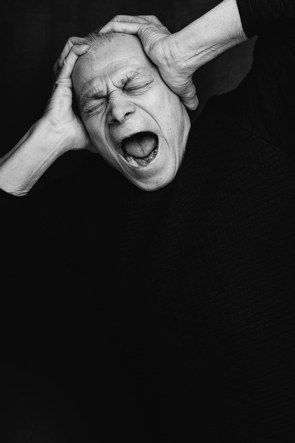 U-ray: Художественный чёрно-белый портрет. U-ray