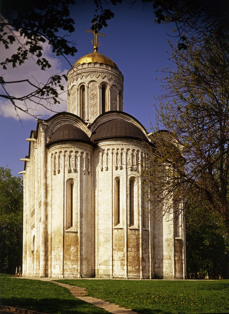 Дмитровский собор, 12 век