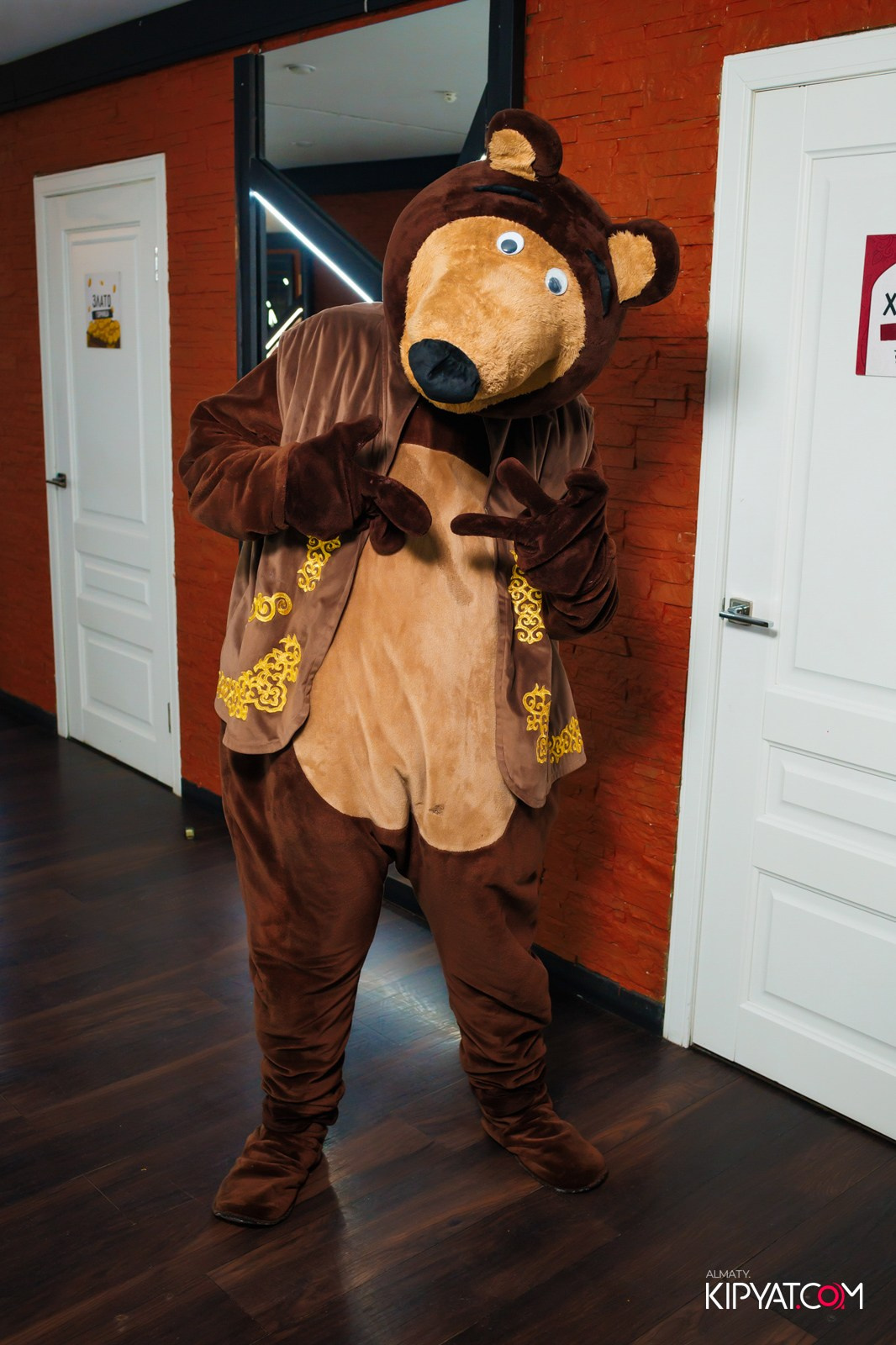 УХО И МЕДВЕДЬ НА САИНА. КИПЯТКОМ АЛМАТЫ!