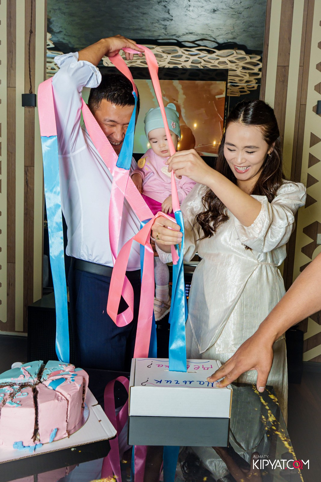 УХО И МЕДВЕДЬ НА САИНА. КИПЯТКОМ АЛМАТЫ!