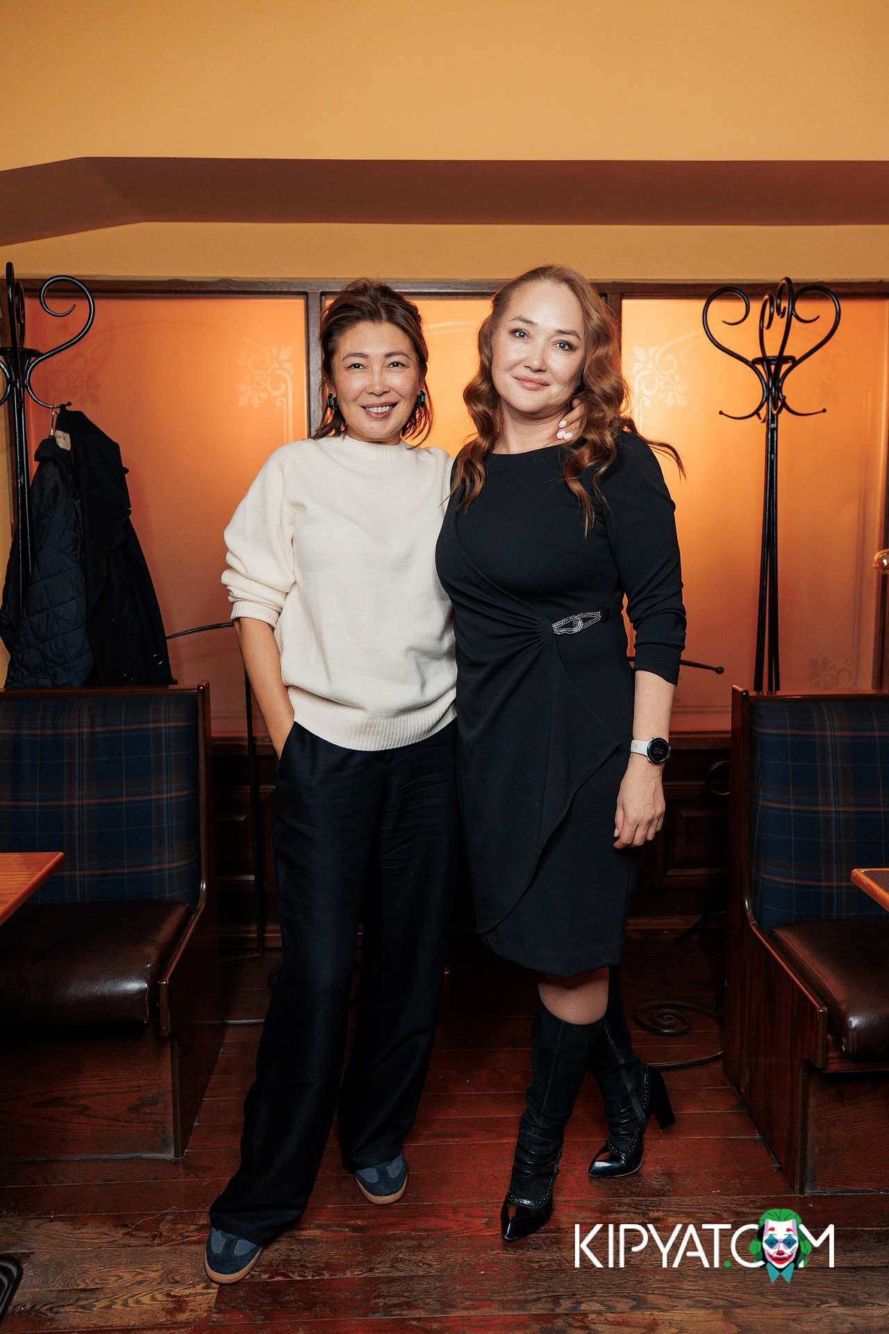 DICKENS RESTAURANT & BAR. КИПЯТКОМ АЛМАТЫ!