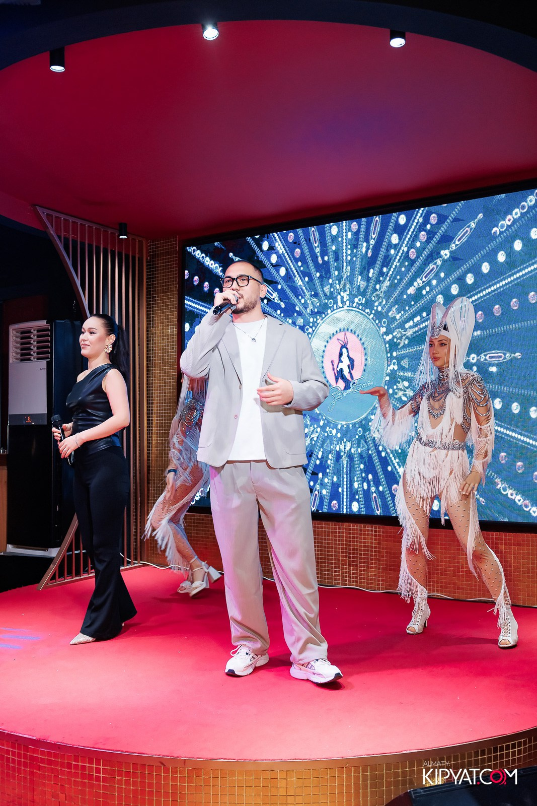 ЗАЯ, НА БИС. КИПЯТКОМ АЛМАТЫ!