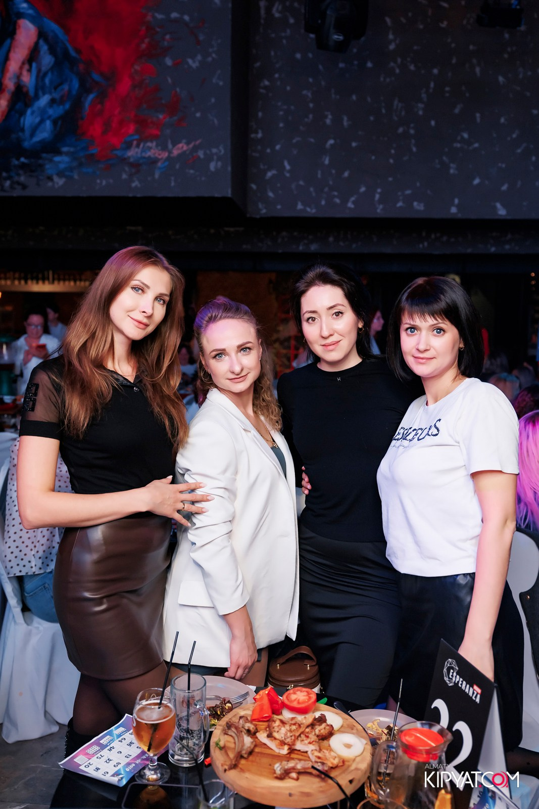 МУЗЫКАЛЬНОЕ ЛОТО В HIT RETRO. КИПЯТКОМ АЛМАТЫ! Фотосъемка мероприятий в Алматы