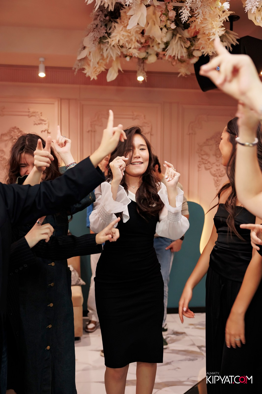 КАРАОКЕ JANYM SOUL НА МАРКОВА. КИПЯТКОМ АЛМАТЫ!