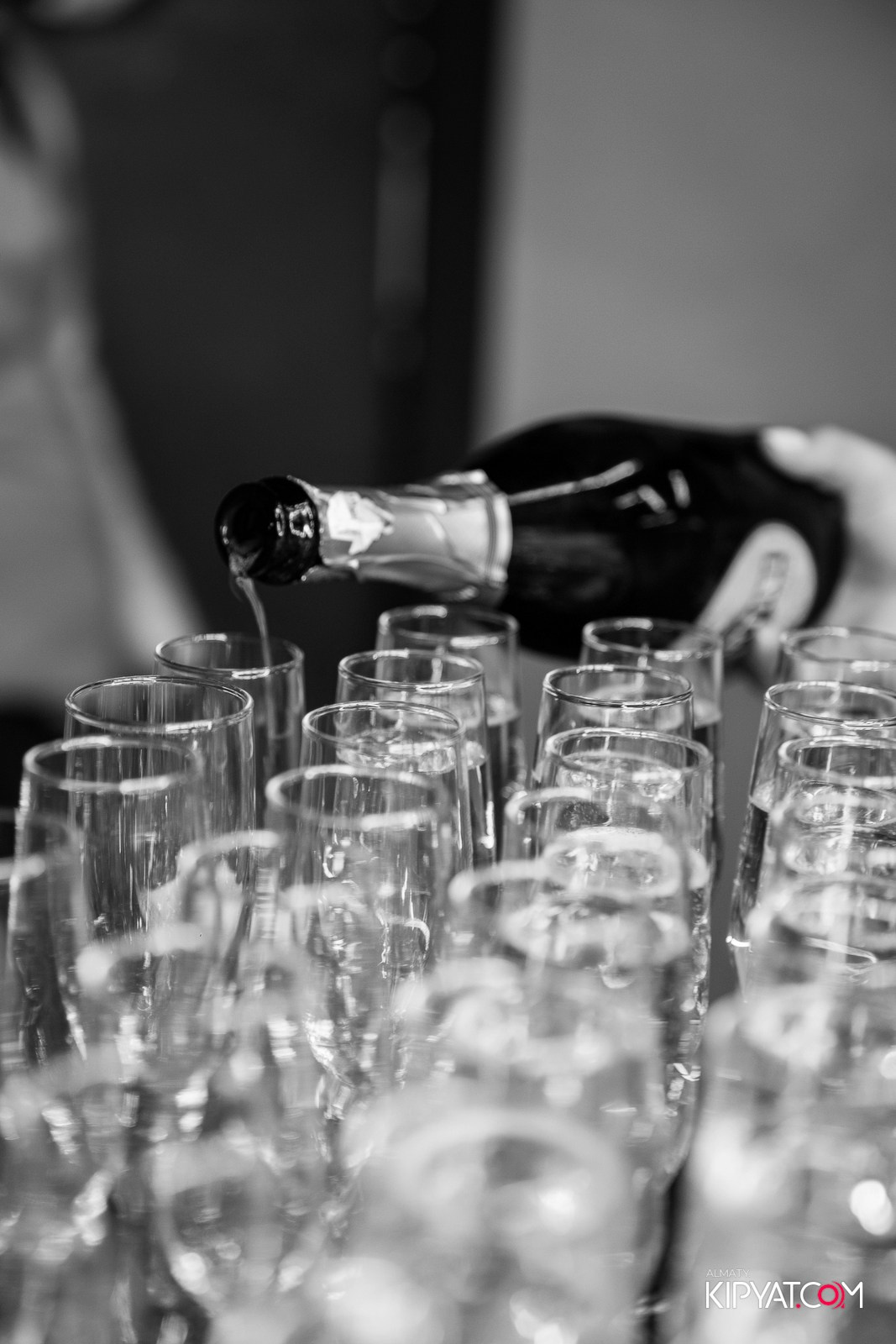 ПРЕЗЕНТАЦИЯ ЖУРНАЛА «VELLURE». КИПЯТКОМ АЛМАТЫ!