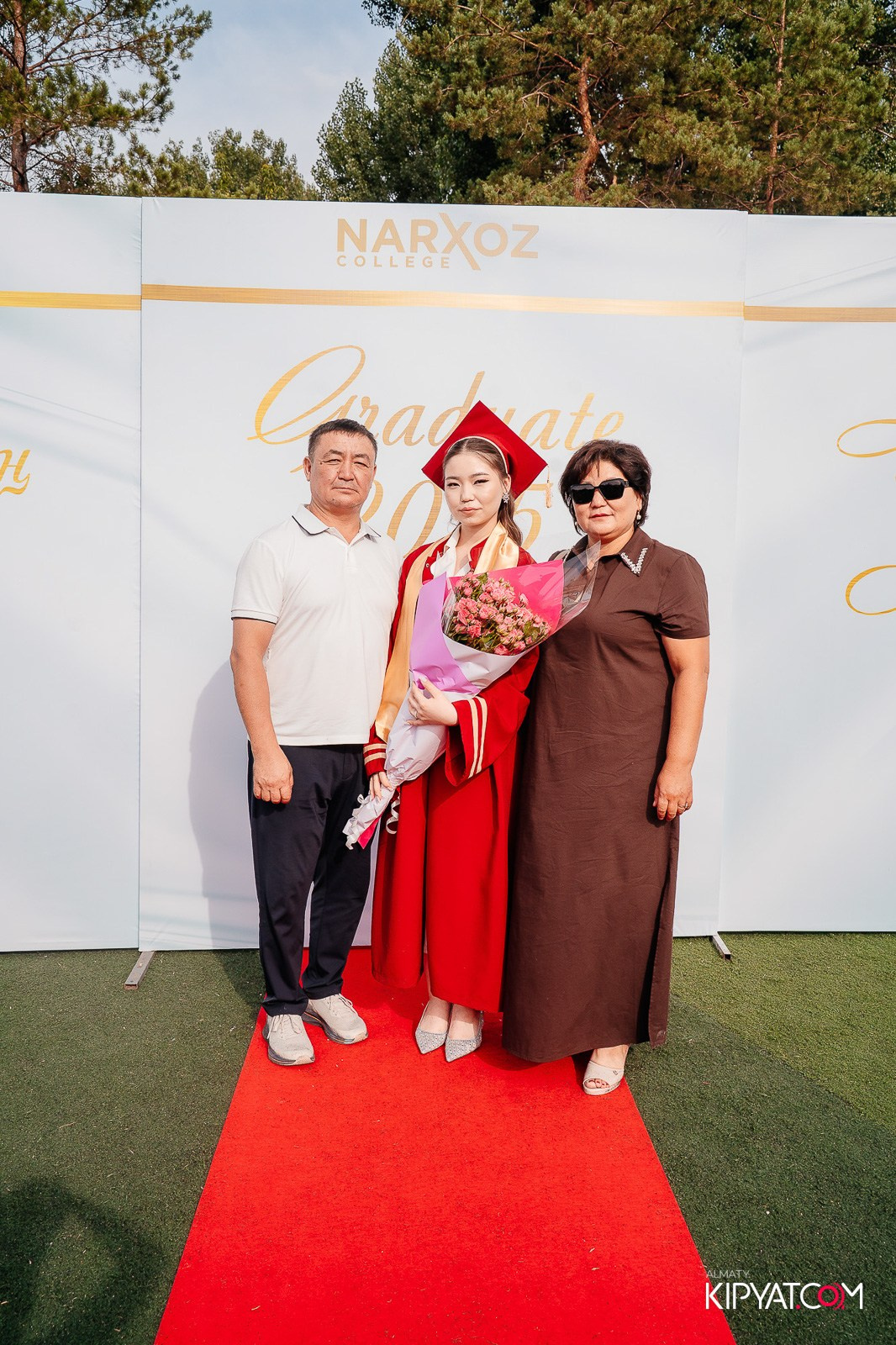 ВРУЧЕНИЕ ДИПЛОМОВ — НАРХОЗ КОЛЛЕДЖ. Part 1. КИПЯТКОМ АЛМАТЫ!