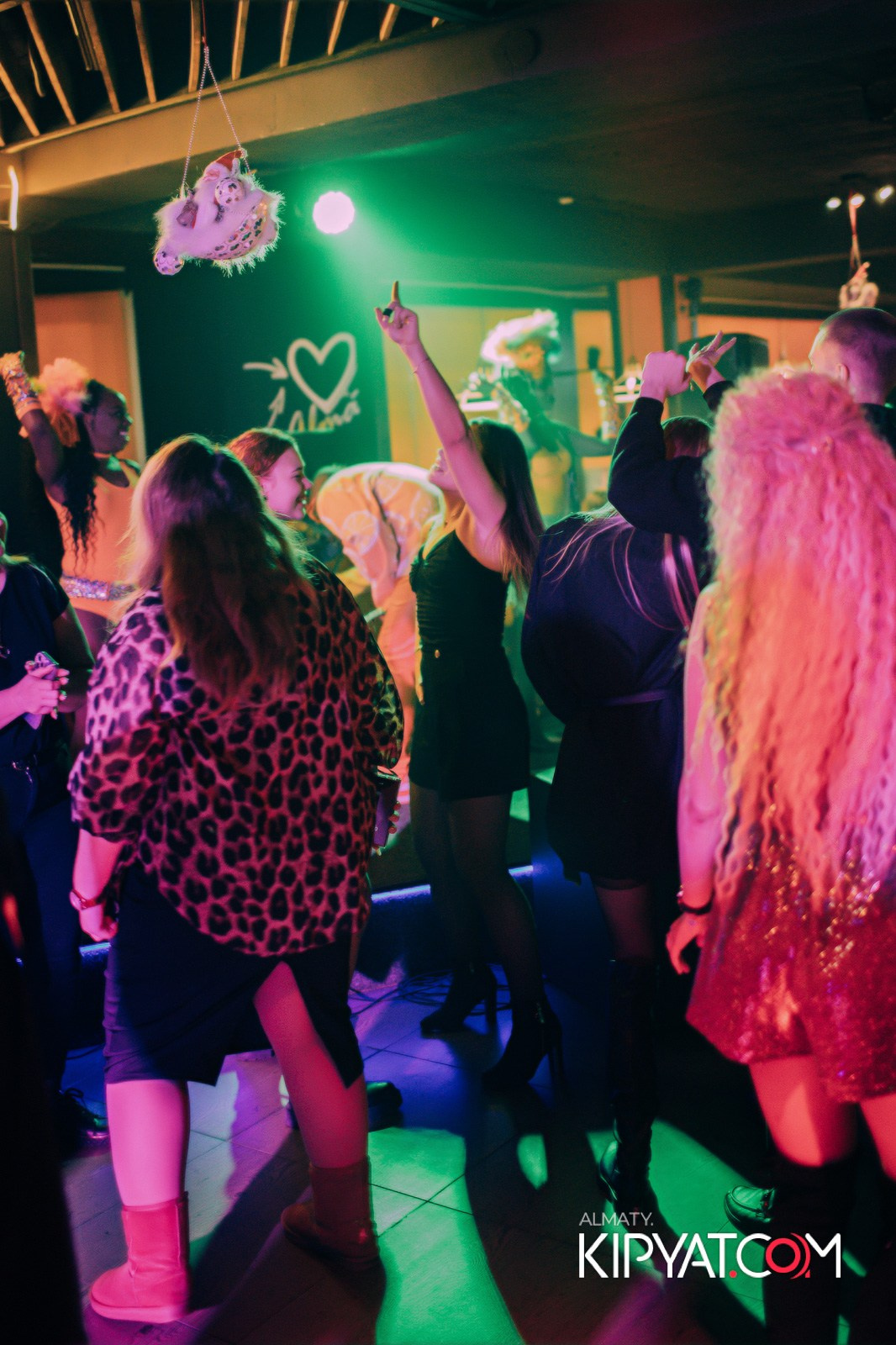 ШАШЛЫКОФФ. КИПЯТКОМ АЛМАТЫ!