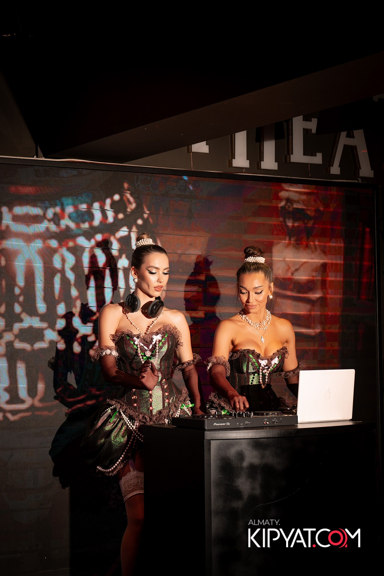 THE THEATER. КИПЯТКОМ АЛМАТЫ!