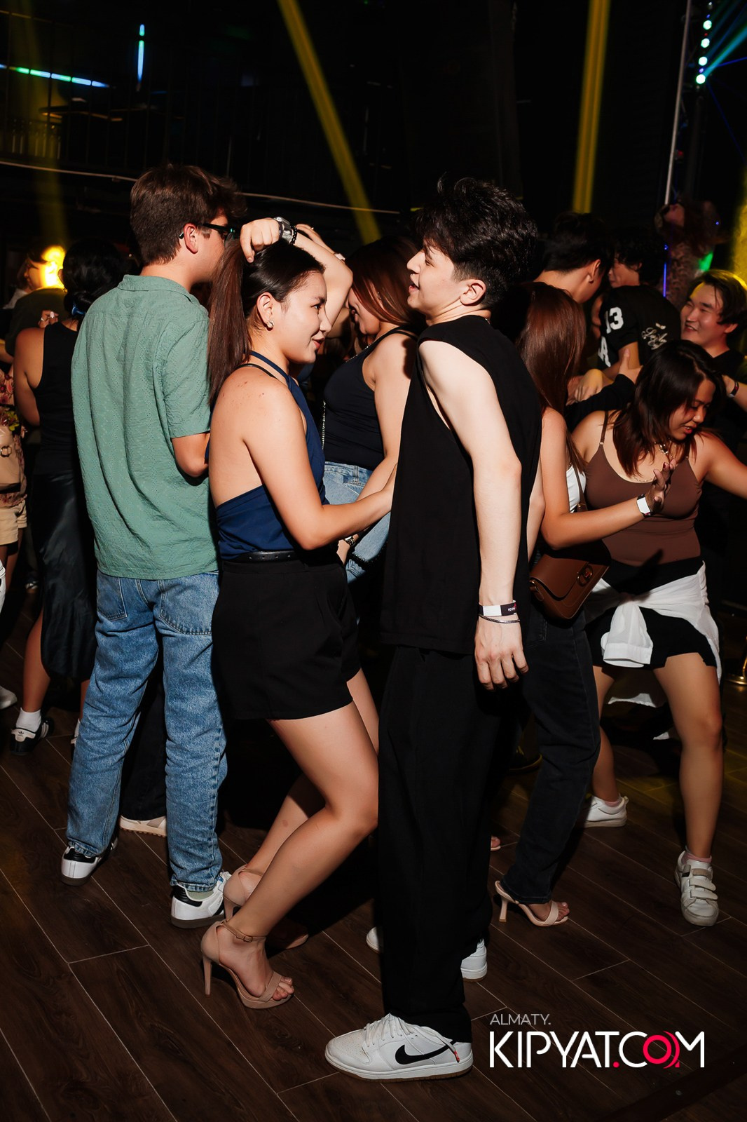НОЧНОЙ КЛУБ ICON. КИПЯТКОМ АЛМАТЫ!