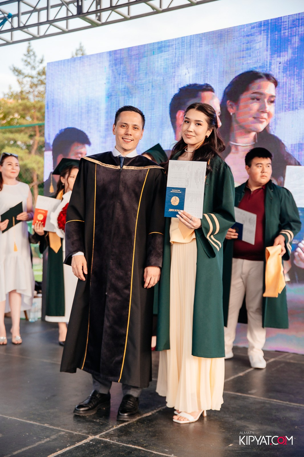 ВРУЧЕНИЕ ДИПЛОМОВ — НАРХОЗ КОЛЛЕДЖ. Part 3. КИПЯТКОМ АЛМАТЫ!