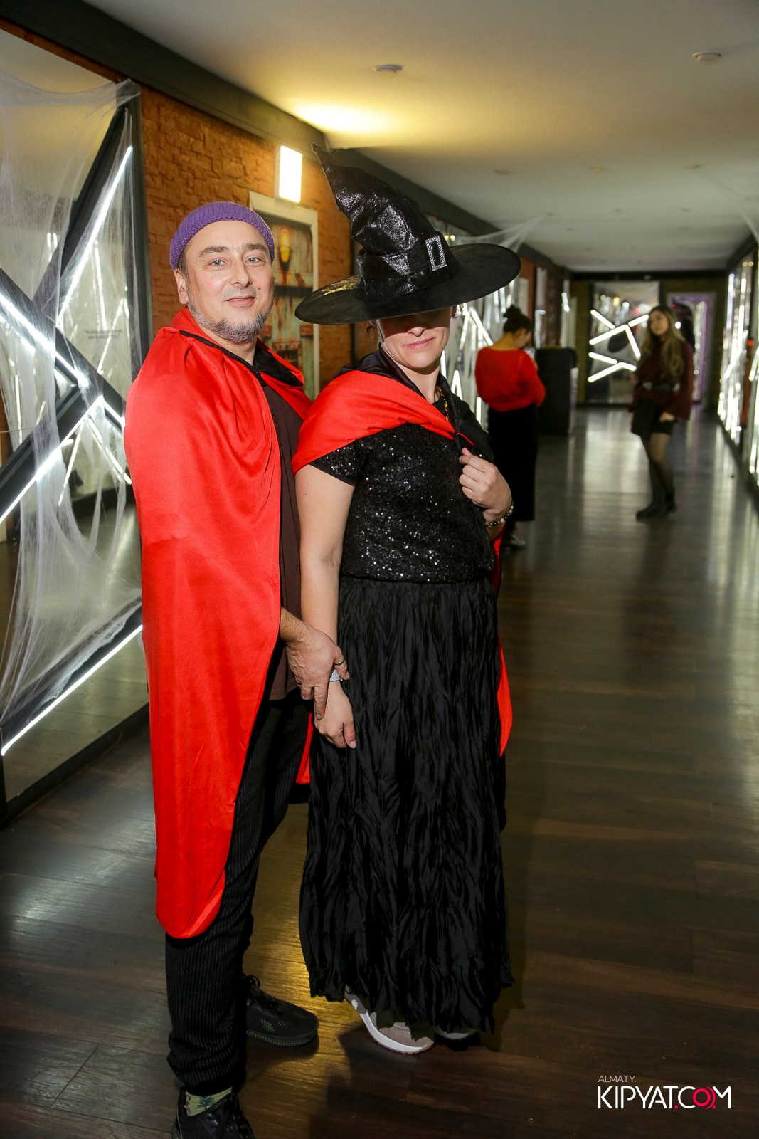 УХО И МЕДВЕДЬ НА САИНА. КИПЯТКОМ АЛМАТЫ!