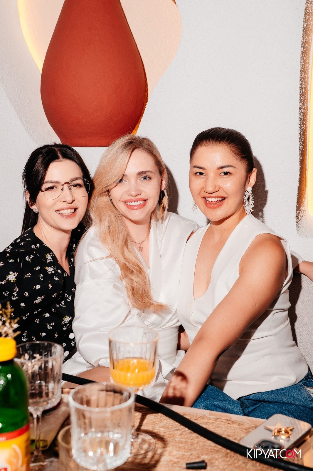 MOOD KARAOKE & TERRACE. КИПЯТКОМ АЛМАТЫ!