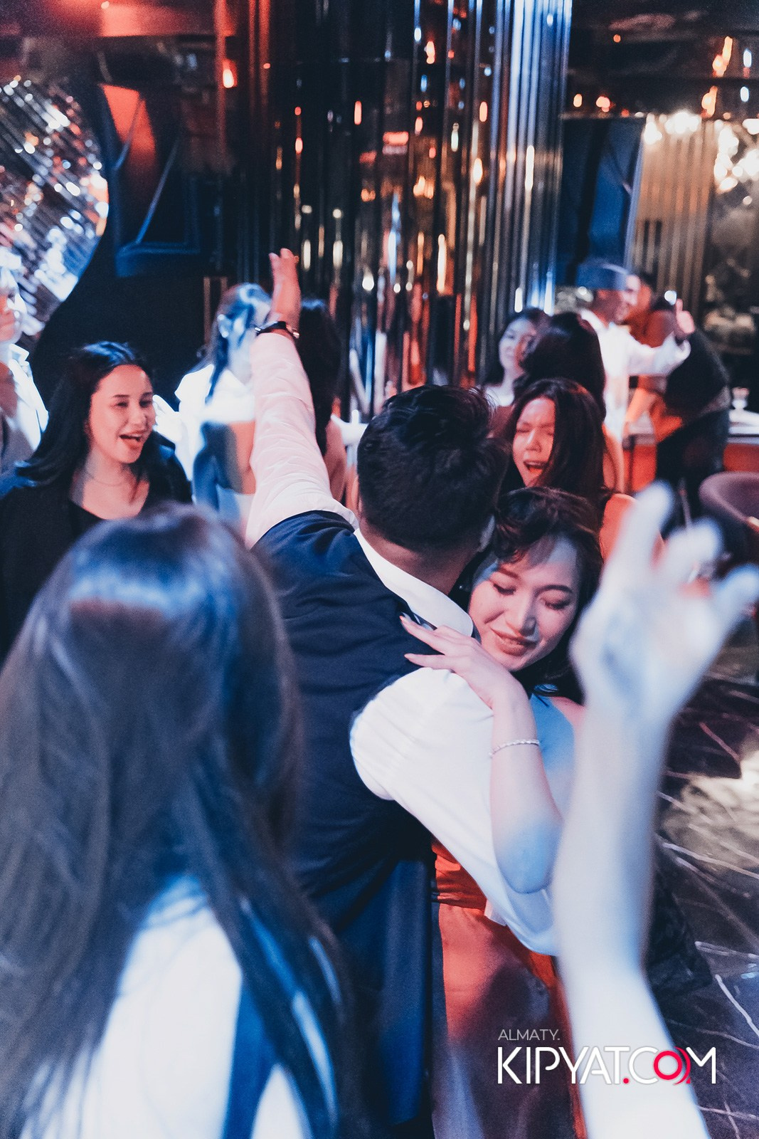 MOOD KARAOKE & TERRACE. КИПЯТКОМ АЛМАТЫ!