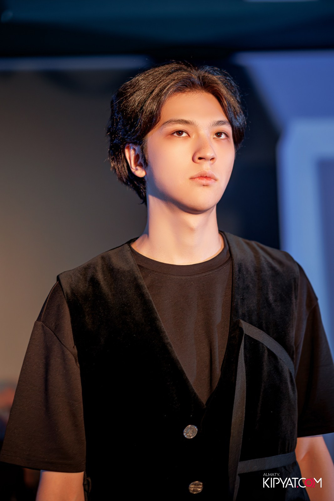 FASHION ПОКАЗ, КАЗАХСКОЙ НАЦИОНАЛЬНОЙ ОДЕЖДЫ. КИПЯТКОМ АЛМАТЫ!