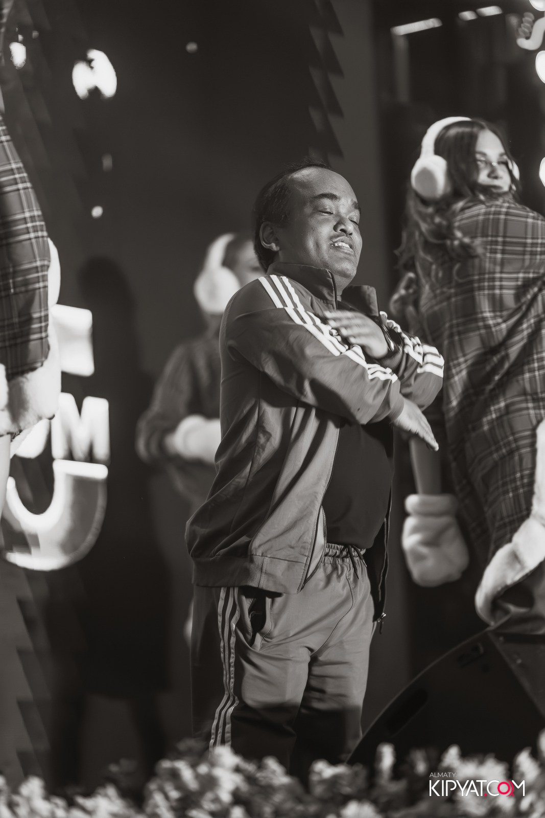 FITNESS ЁЛКА в ночном клубе SANTA BARBARA. КИПЯТКОМ АЛМАТЫ!