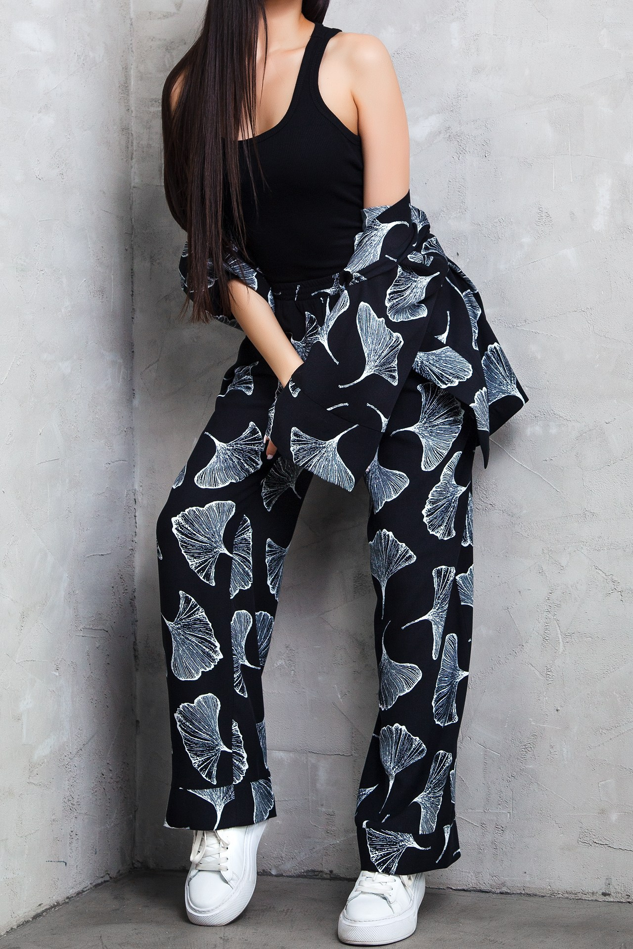 Реклама женской одежды. Натан Супервайзер по Продакшену