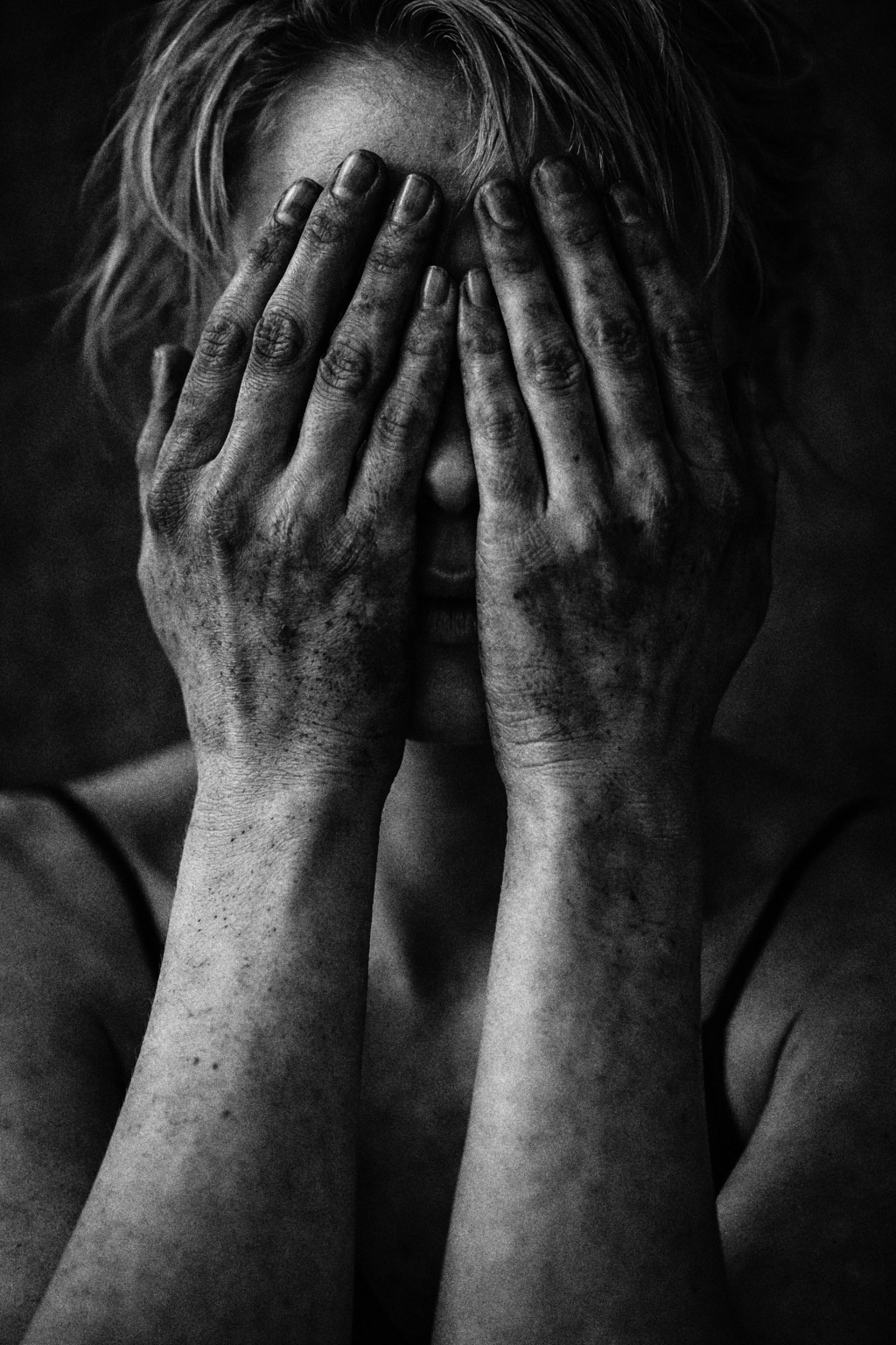 Одиночество. Фотограф Милена ЯновскаяМеня зовут Милена Яновская. Я фотограф и автор арт-фототерапевтических проектов