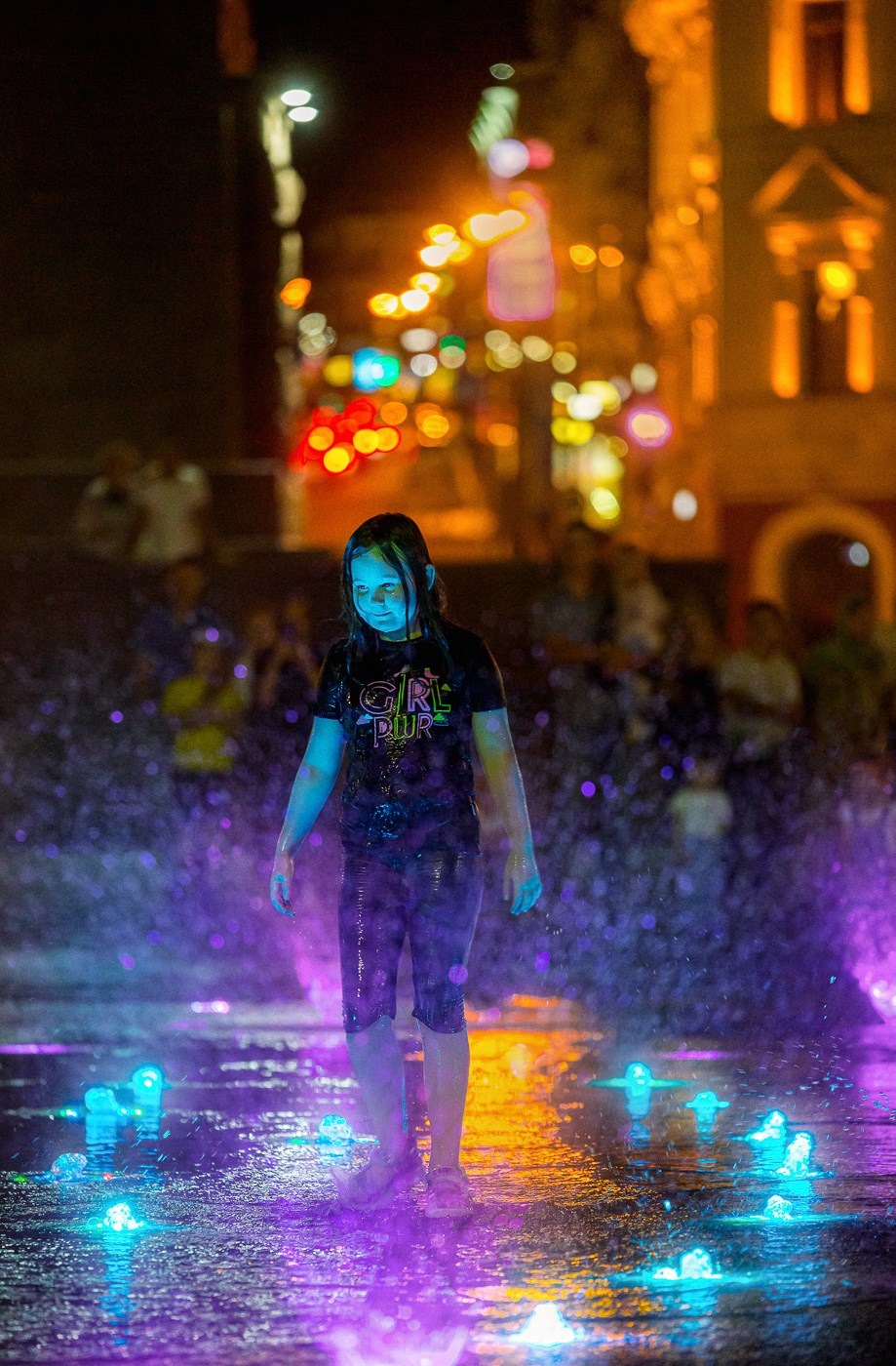 Уличная фотография. Андрей Кровлин — фотограф в Славянке