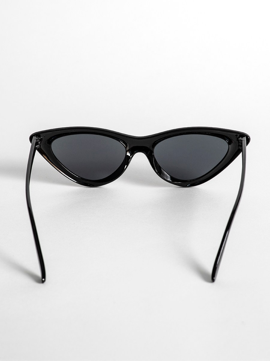 Съемка солнцезащитных очков. Фотограф в Санкт-Петербурге