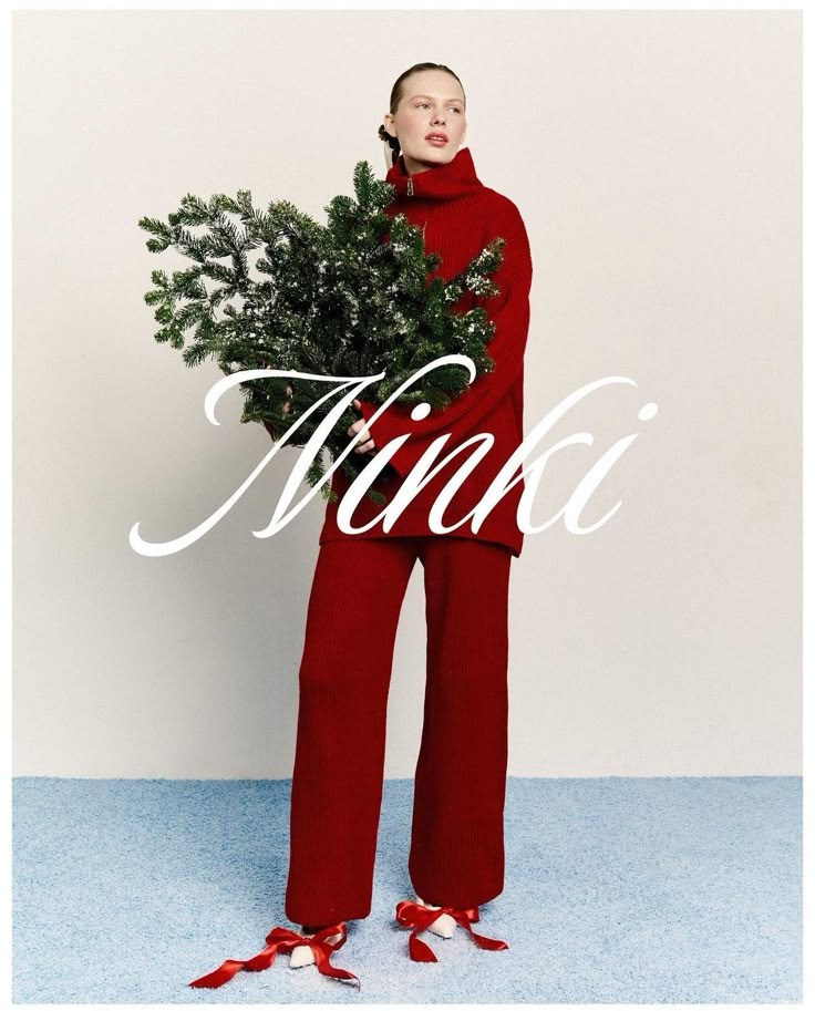 Идеи для новогодней фотосессии в студии на цветном фотофоне. Портретный, свадебный, репортажный фотограф во Владивостоке Юлиана Джули Фокс