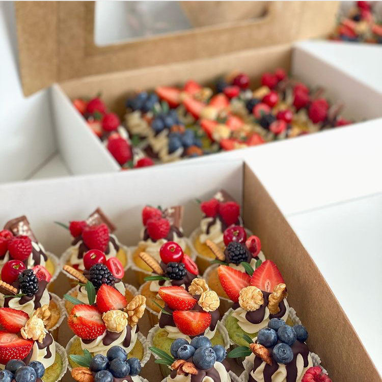 Капкейки фуршетные. Katyasugarsugar капкейки, зефир, торты Москва