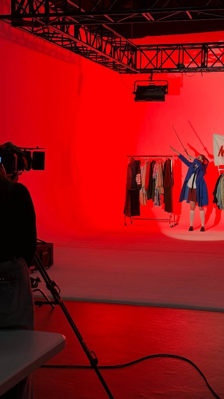 BACKSTAGE GALLERY. «MAK FLAME»