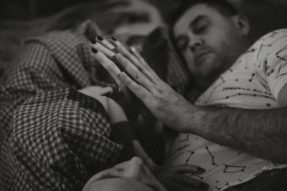 Фотосессия Love Story. Фотограф в Барнауле Дарья Бутурлакина. Люби.Цени.Касайся