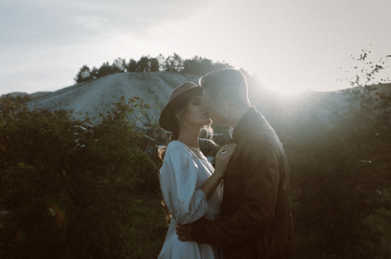 Свадебные фотографии. Фотограф в Барнауле Дарья Бутурлакина. Люби.Цени.Касайся
