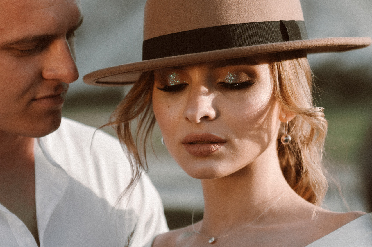 Свадебные фотографии. Фотограф в Барнауле Дарья Бутурлакина. Люби.Цени.Касайся