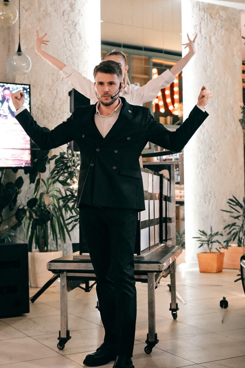 Выпускные и корпоративы. Фотограф в Барнауле Дарья Бутурлакина. Люби.Цени.Касайся