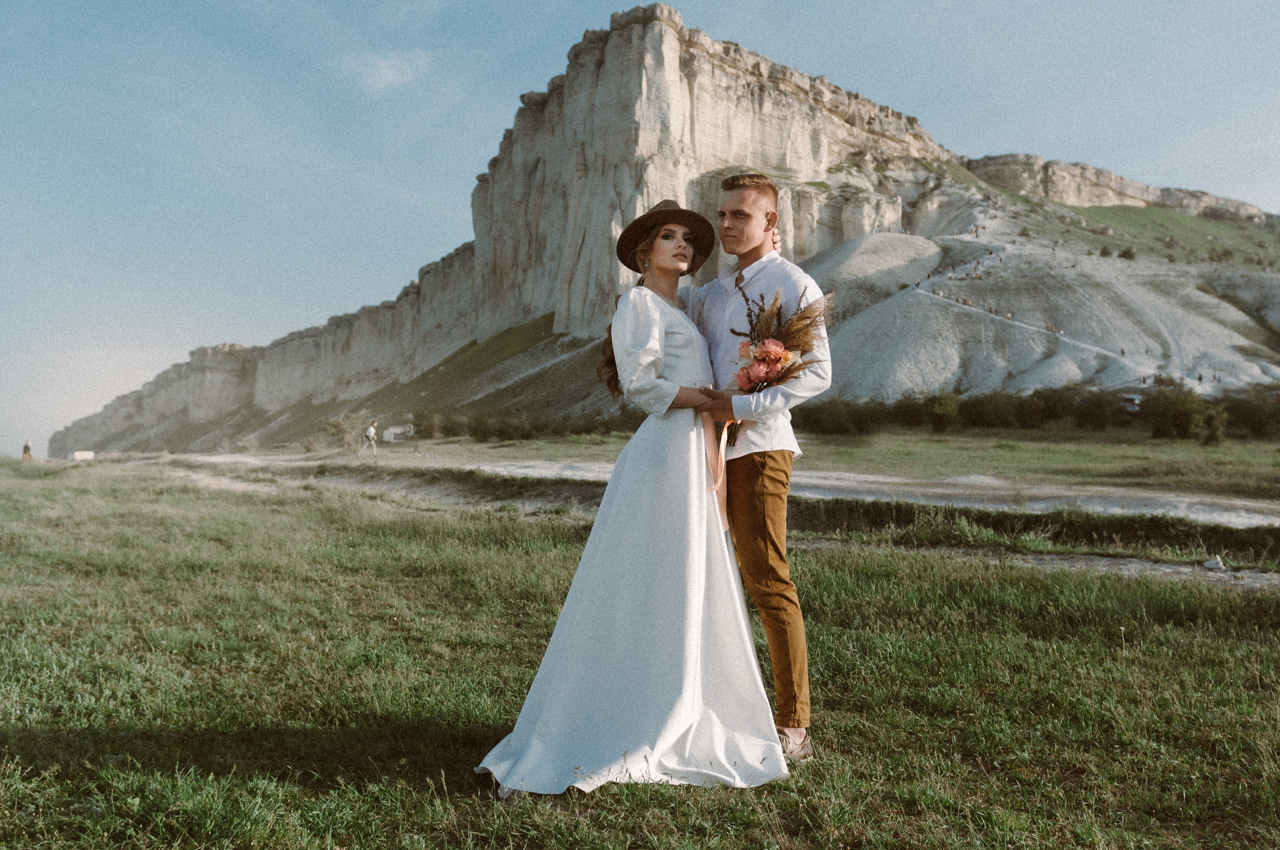 Свадебные фотографии. Фотограф в Барнауле Дарья Бутурлакина. Люби.Цени.Касайся