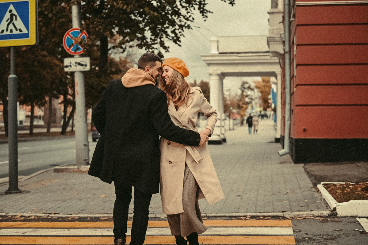 Фотосессия Love Story. Фотограф в Барнауле Дарья Бутурлакина. Люби.Цени.Касайся