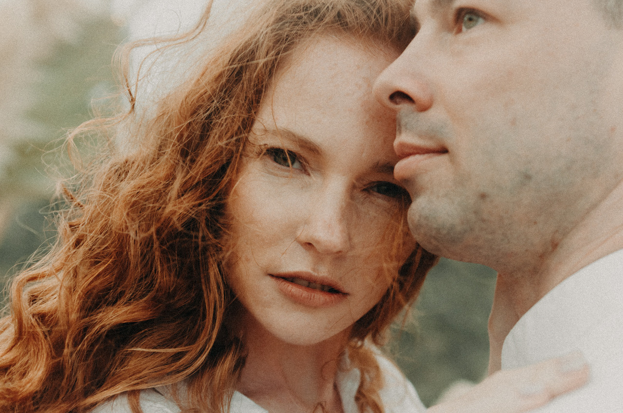 Фотосессия Love Story. Фотограф в Барнауле Дарья Бутурлакина. Люби.Цени.Касайся