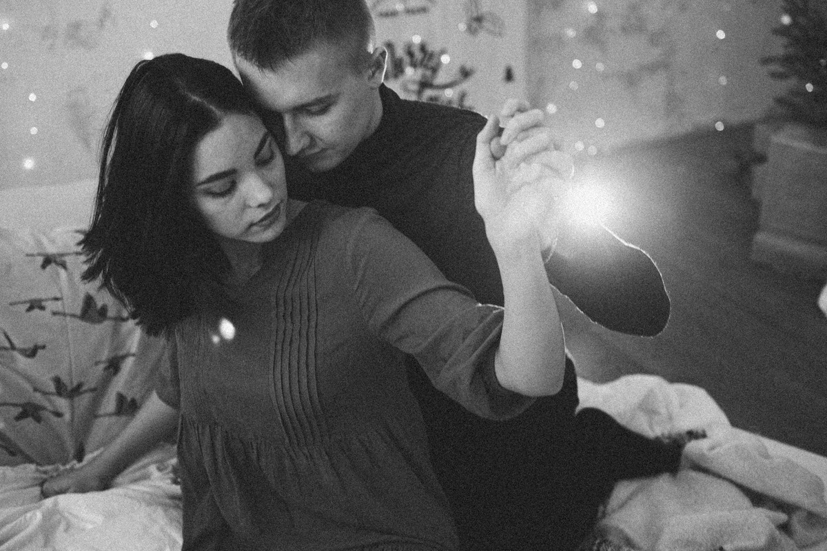 Фотосессия Love Story. Фотограф в Барнауле Дарья Бутурлакина. Люби.Цени.Касайся