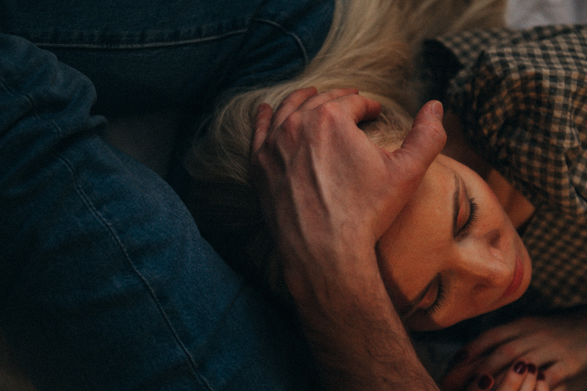 Фотосессия Love Story. Фотограф в Барнауле Дарья Бутурлакина. Люби.Цени.Касайся