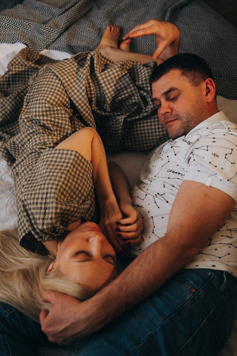 Фотосессия Love Story. Фотограф в Барнауле Дарья Бутурлакина. Люби.Цени.Касайся