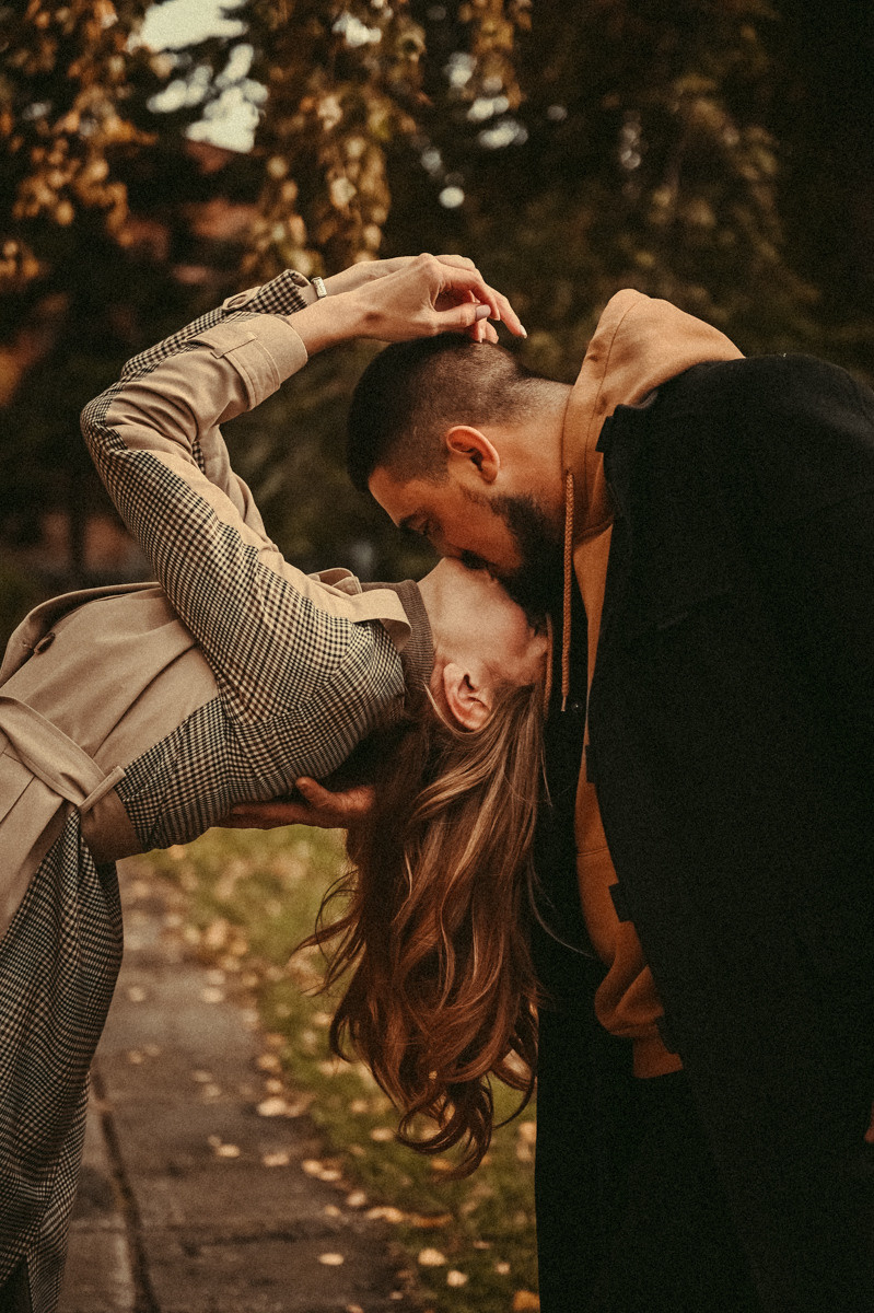 Фотосессия Love Story. Фотограф в Барнауле Дарья Бутурлакина. Люби.Цени.Касайся