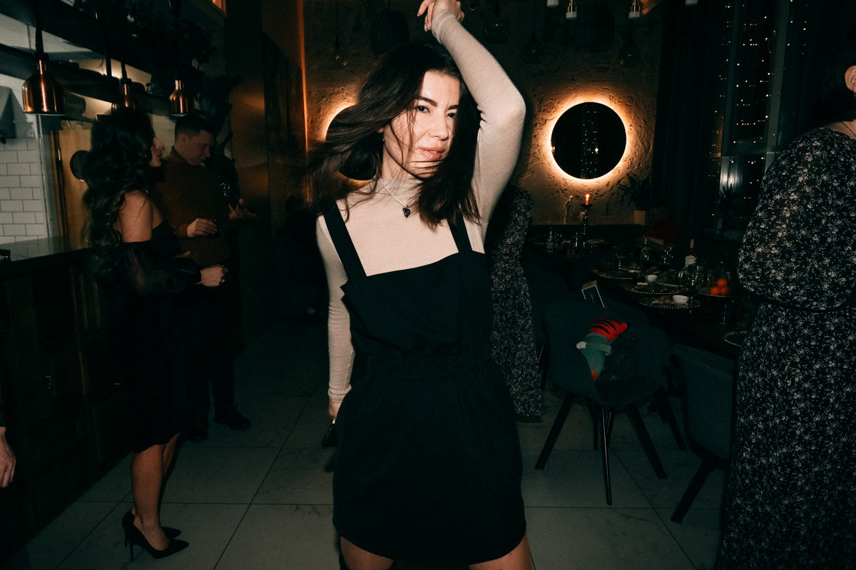 Выпускные и корпоративы. Фотограф в Барнауле Дарья Бутурлакина. Люби.Цени.Касайся