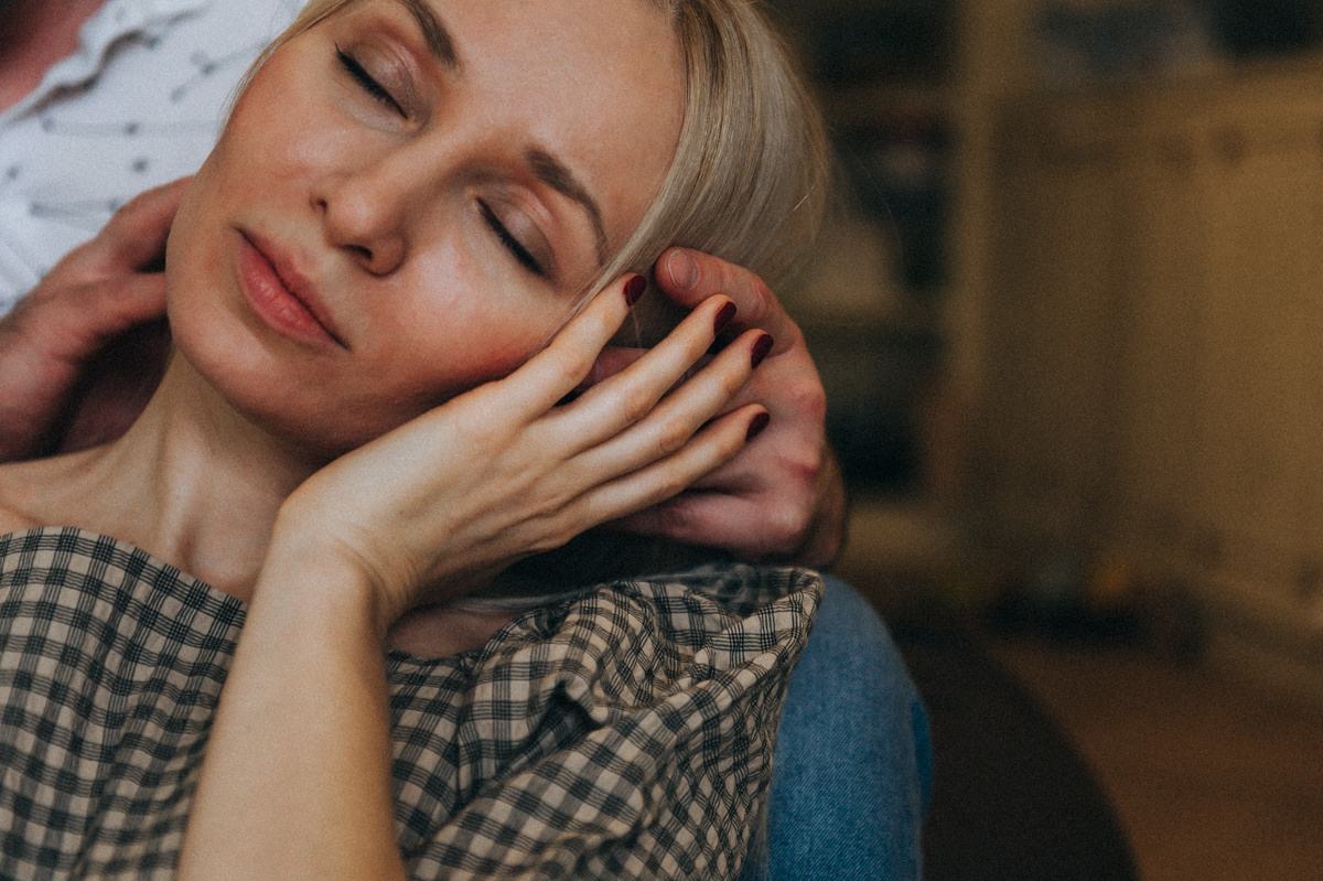 Фотосессия Love Story. Фотограф в Барнауле Дарья Бутурлакина. Люби.Цени.Касайся