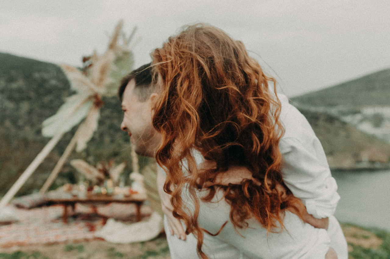 Фотосессия Love Story. Фотограф в Барнауле Дарья Бутурлакина. Люби.Цени.Касайся