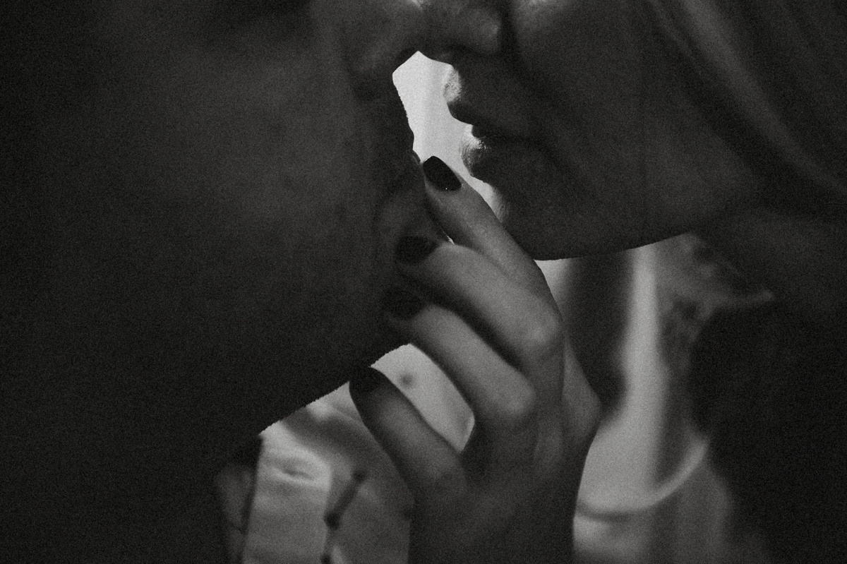 Фотосессия Love Story. Фотограф в Барнауле Дарья Бутурлакина. Люби.Цени.Касайся