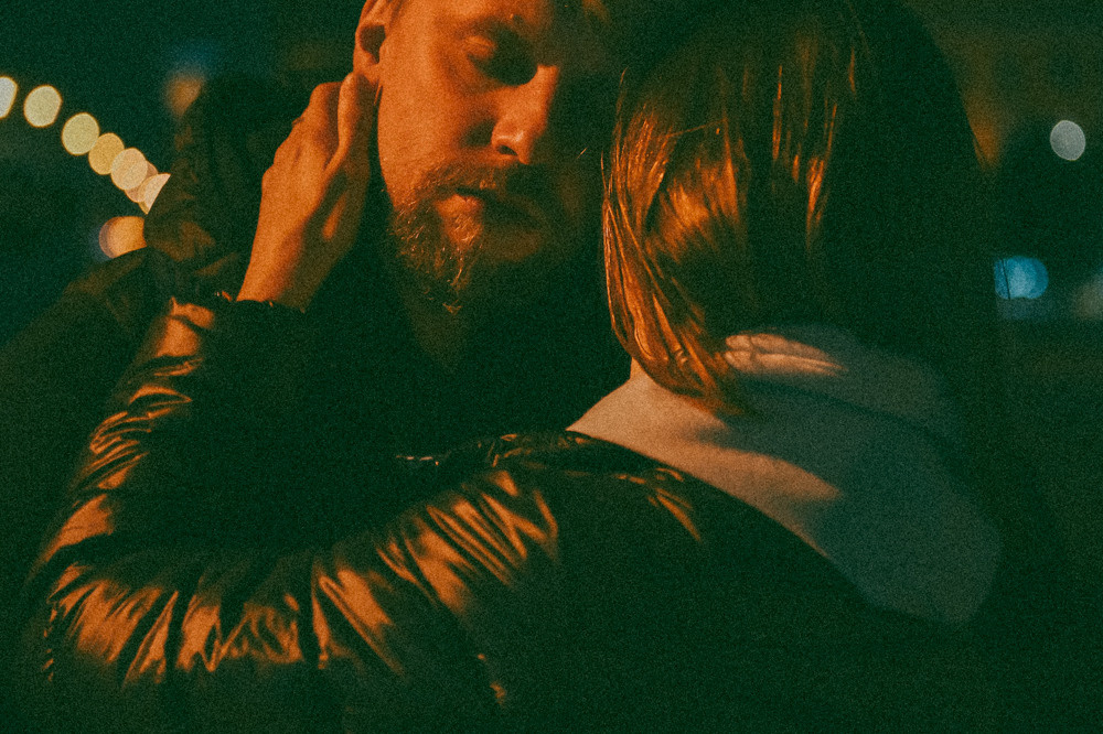 Фотосессия Love Story. Фотограф в Барнауле Дарья Бутурлакина. Люби.Цени.Касайся