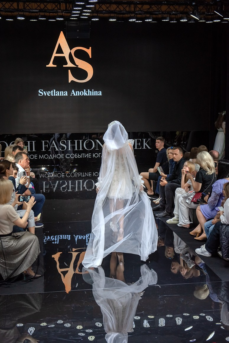 SochiFashionWeek2024 дизайнер Анохина. Семейный и коммерческий фотограф в Сочи Александр Бодунов