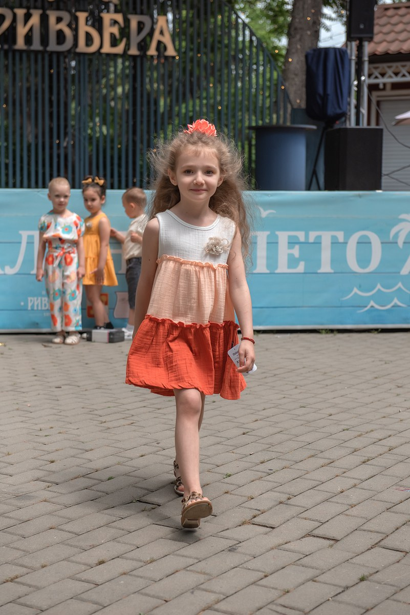 Парк Ривьера дефиле HAPPYkids. Семейный и коммерческий фотограф в Сочи Александр Бодунов