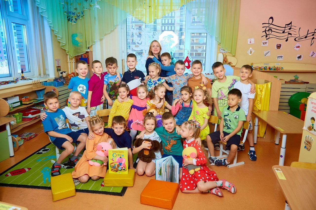 Отзывы о работе фотографа для школы и детского сада в Новосибирске. Выпускной альбом Новосибирск